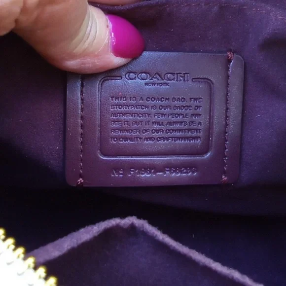 Coach Zoe Carryall Leather with Exotic Snake Skin Details W/ Lock and Key - Picture 4 of 14